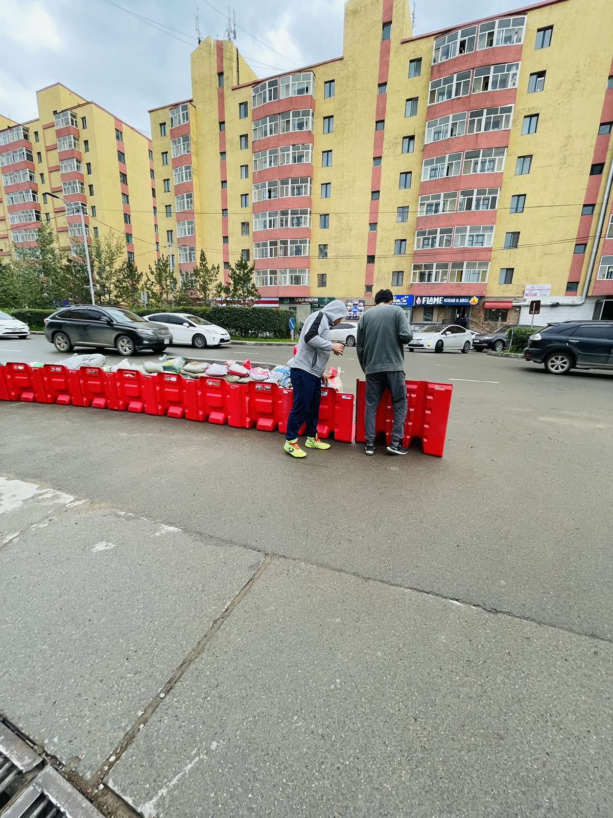Үерийн хаалт