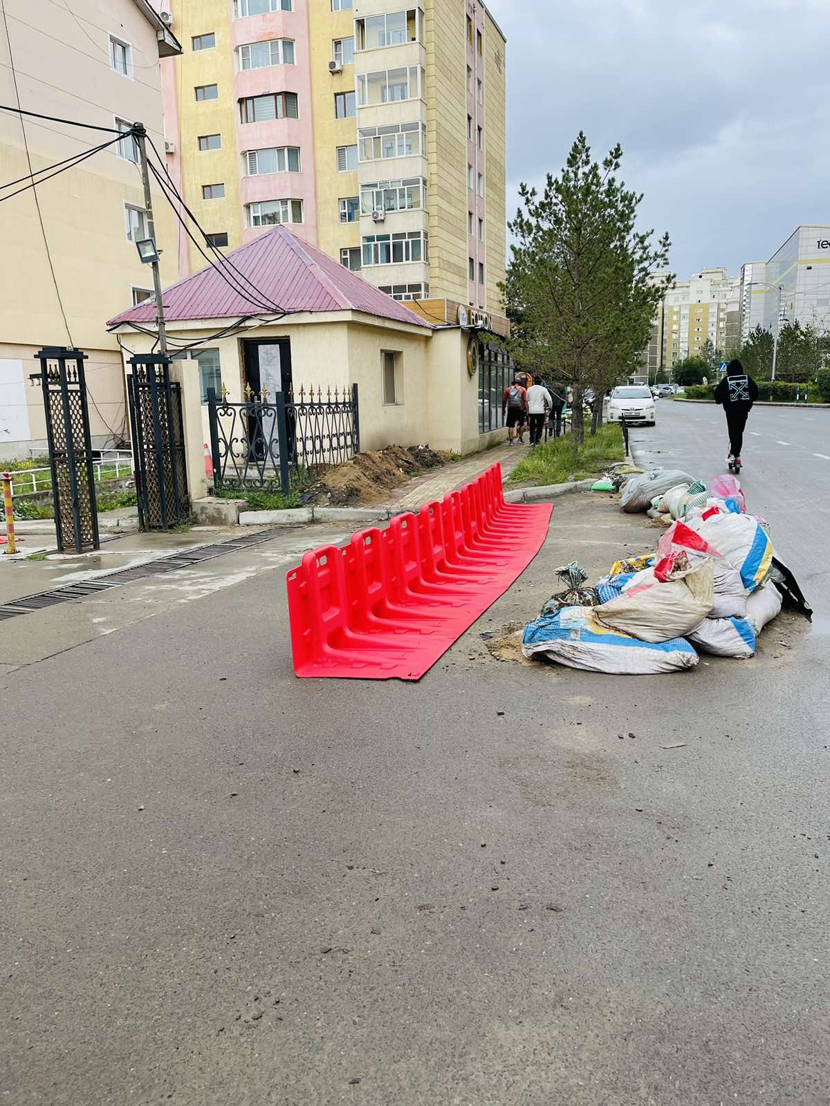 Үерийн хаалт
