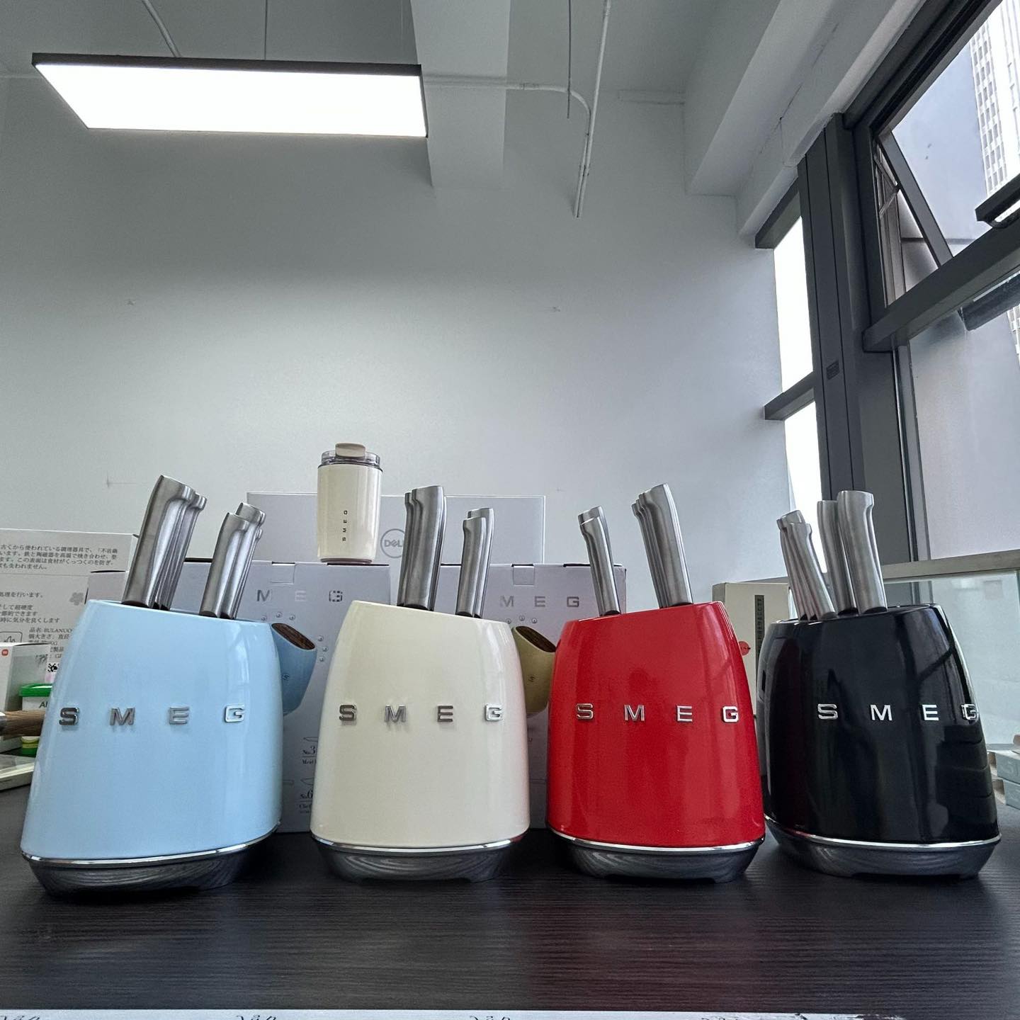 Smeg брэндийн ширмэн тогоо болон ган хутганы ком