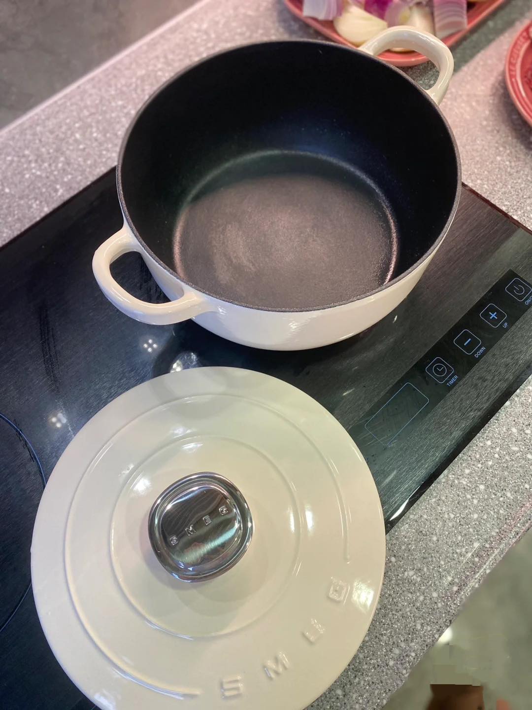 Smeg брэндийн ширмэн тогоо болон ган хутганы ком